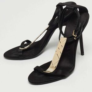 Burberry Irvington Black and Gold Women's sandals Shoes size 40